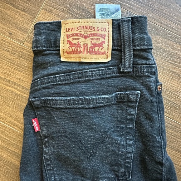 Levi's Women’s Button Fly Wedgie Skinny Jeans - Picture 2 of 6